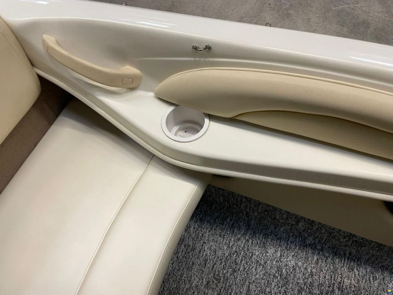 Sea Ray 180 Closed Bow