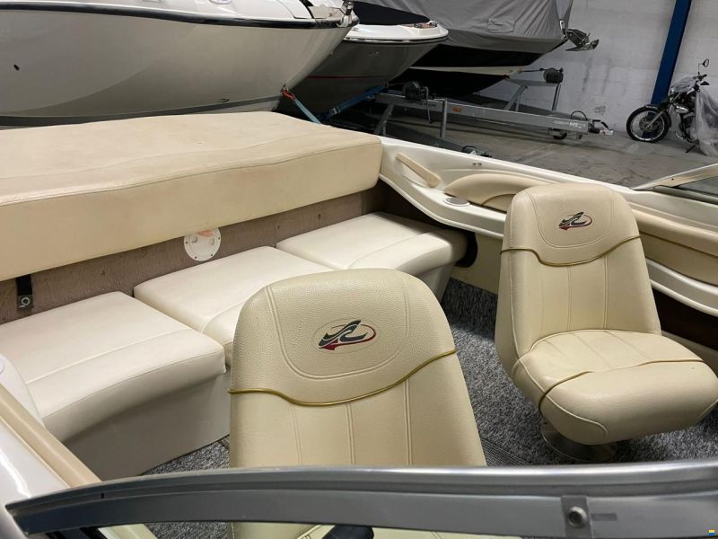 Sea Ray 180 Closed Bow