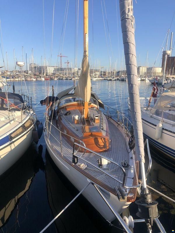 Carena 35