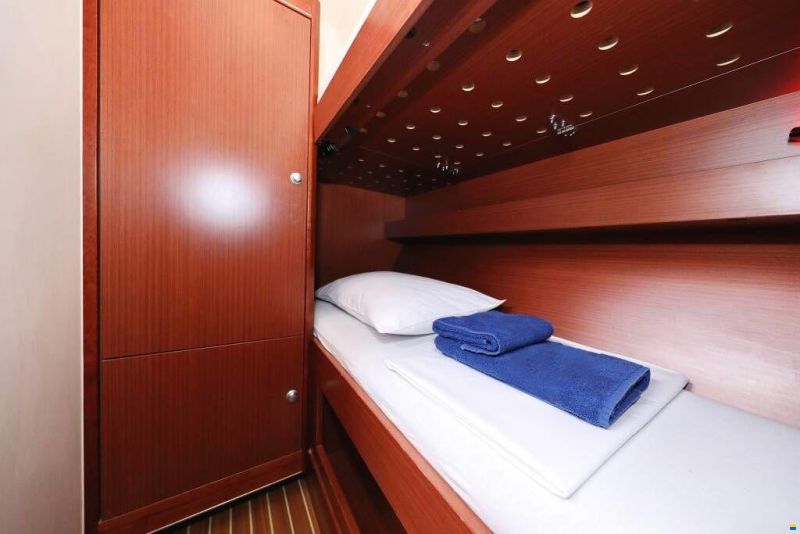 Hanse 575