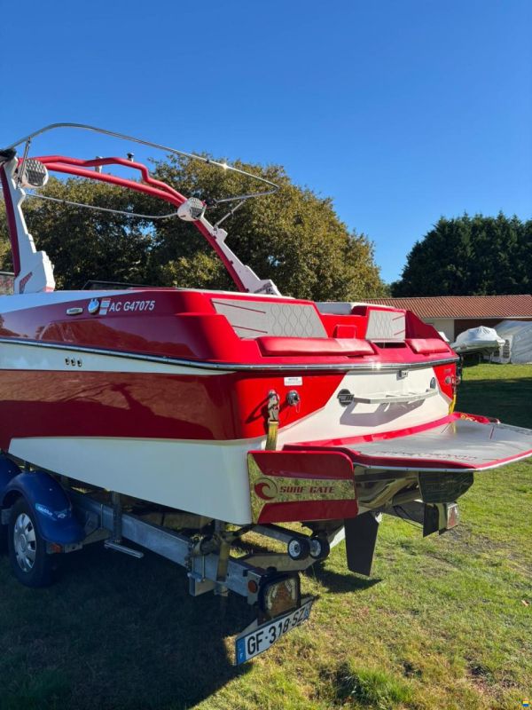 Malibu M220