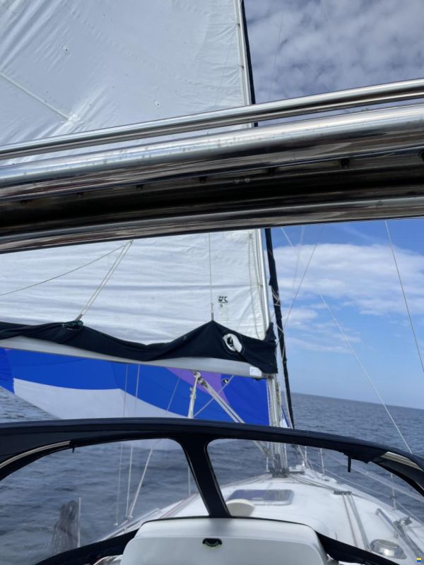 Hunter 33