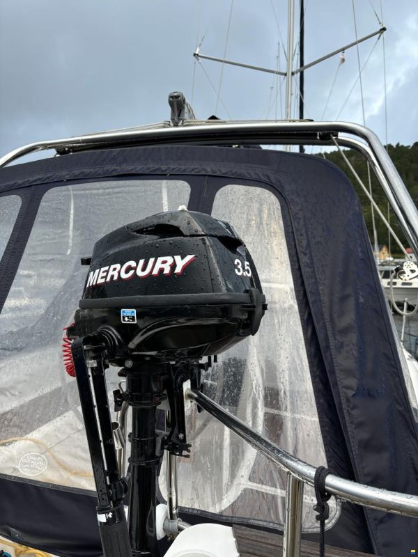 Hunter 33