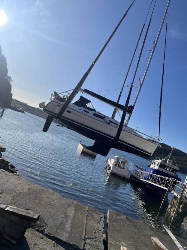 Hunter 33