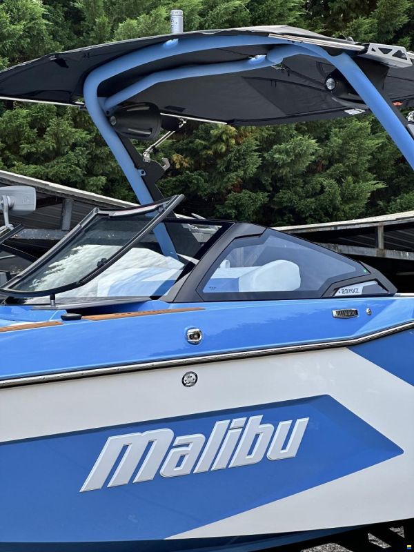 Malibu 23 MXZ