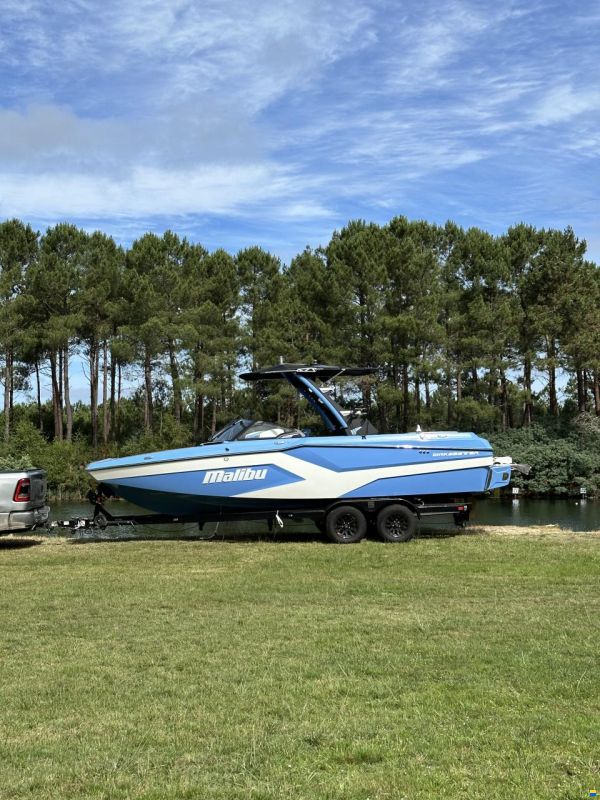 Malibu 23 MXZ