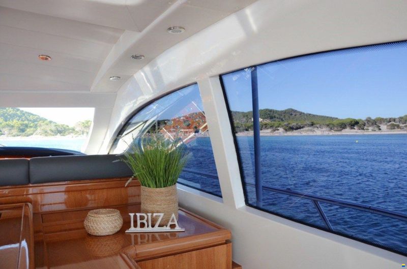 Overmarine Mangusta 72 Open