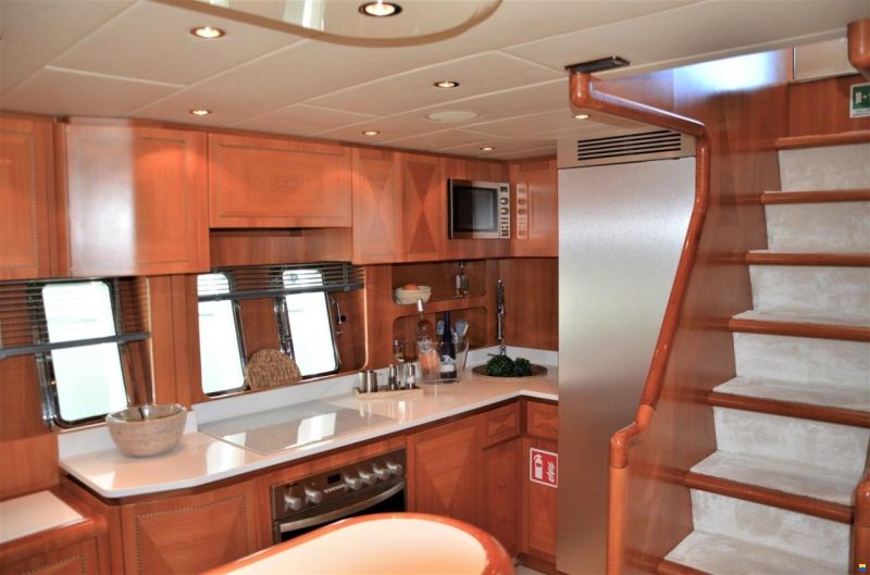Overmarine Mangusta 72 Open