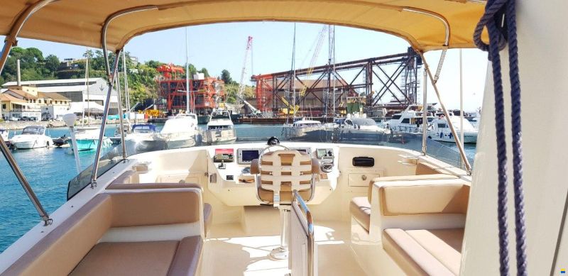 Mainship TRAWLER 400