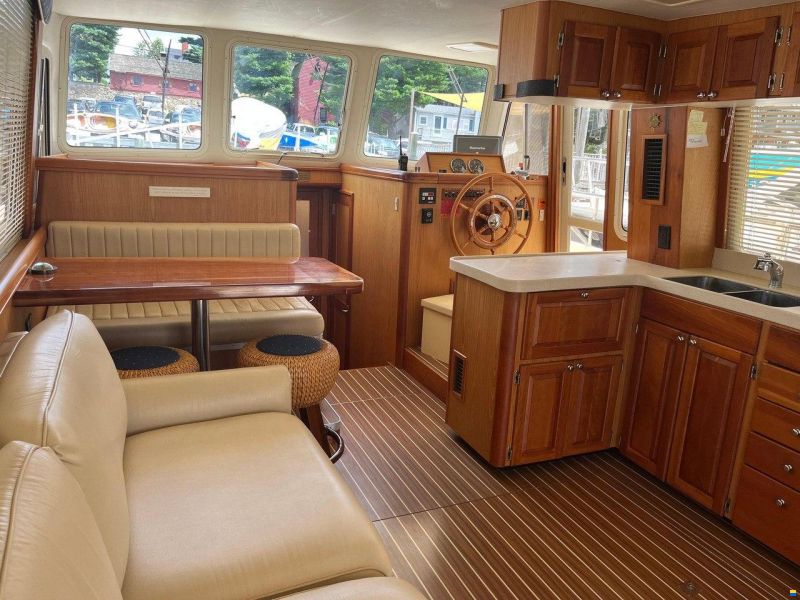 Mainship TRAWLER 400