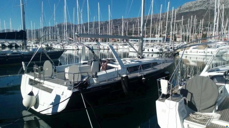 Beneteau Oceanis 48