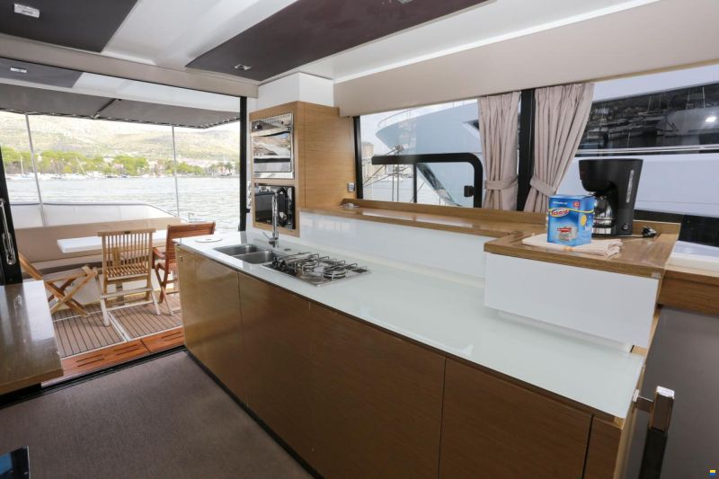 Fountaine Pajot MY 37
