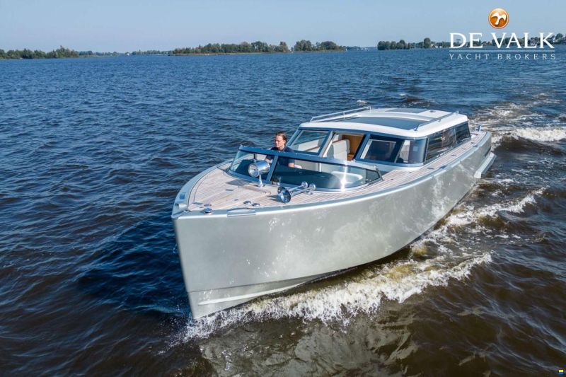 Custom Reliant X40T Limousine Tender Tax