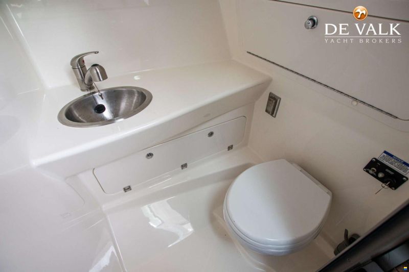 Boston Whaler 285 Conquest Pilothouse