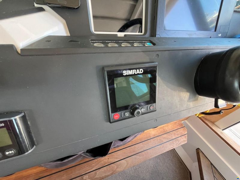 Axopar 28 Cabin