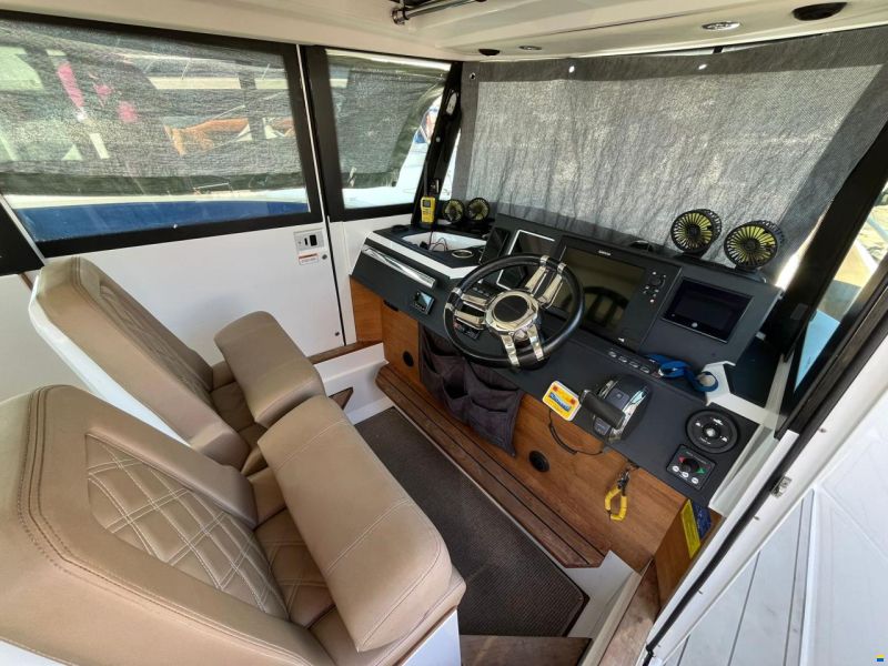 Axopar 28 Cabin
