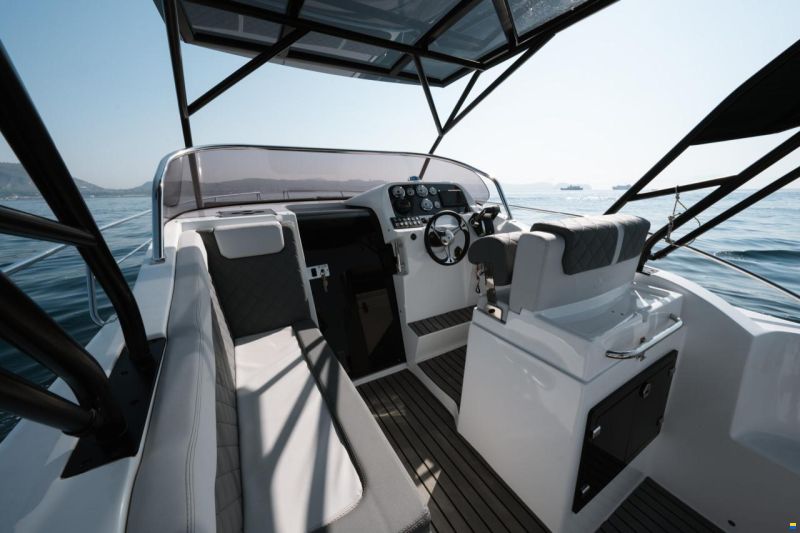 Saver 870 cabin