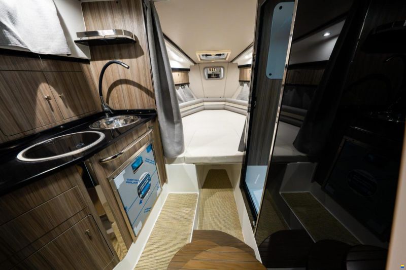 Saver 870 cabin
