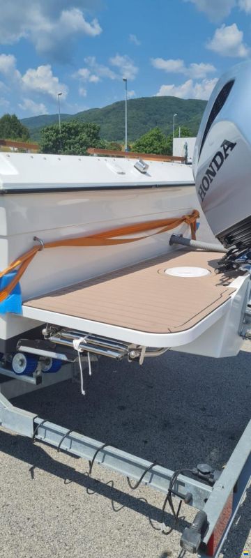 Slickcraft SS 235 Hard Top