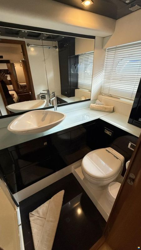 Sunseeker 64 PREDATOR - 2011