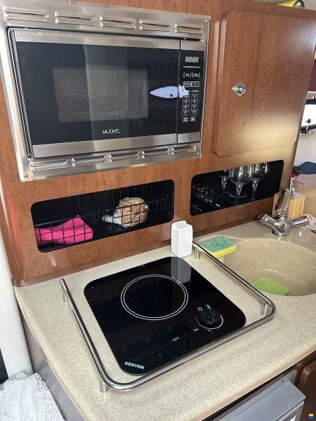 Crownline 264CR