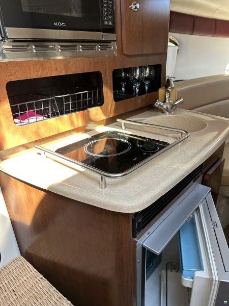 Crownline 264CR
