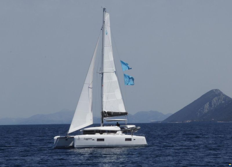 Lagoon 42