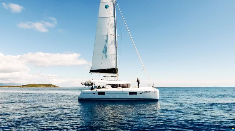Lagoon 42