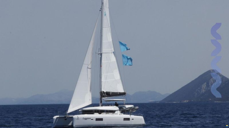 Lagoon 42