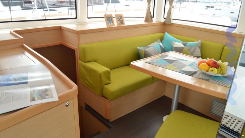 Lagoon 42