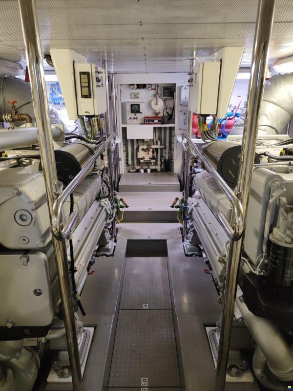 FIPA ITALIANA YACHTS MAIORA 20S