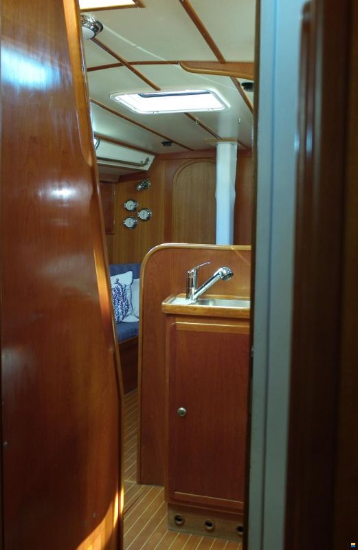 Helmsman 43