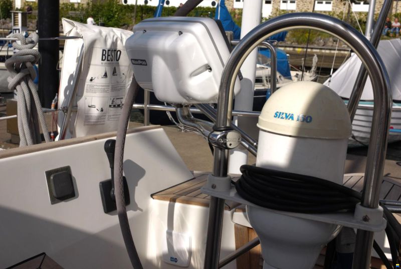 Helmsman 43