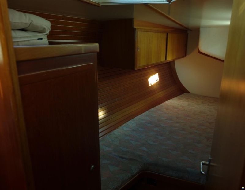 Helmsman 43