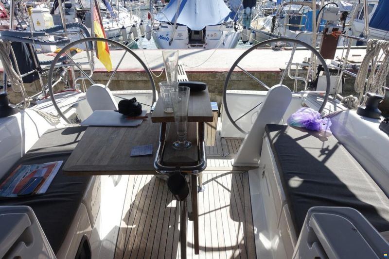 Hanse 345