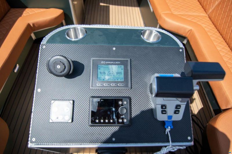 AluShip E700