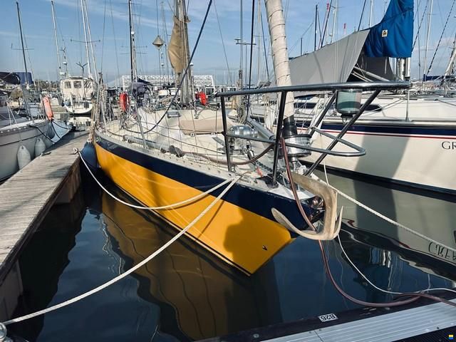 Oyster 37