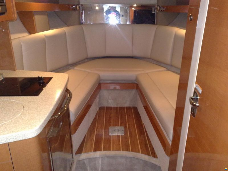 Chaparral Signature 270