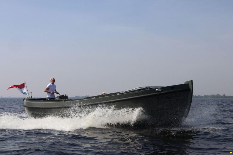 Black Fish 850 classic