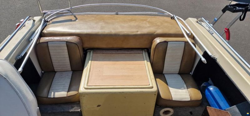Sealine Conti 600