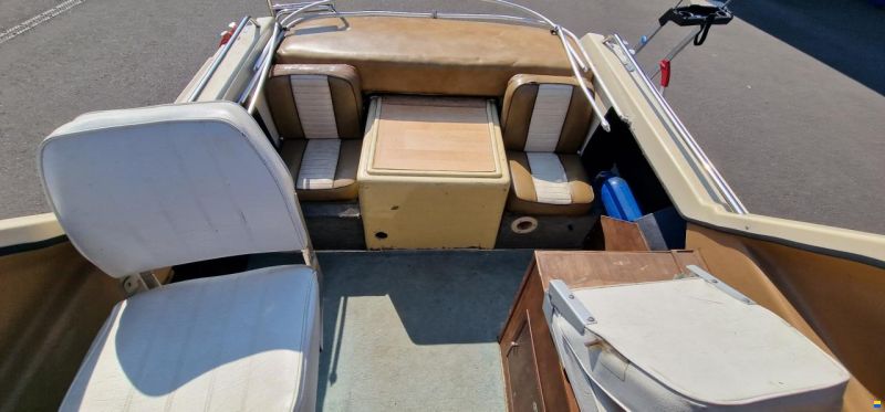 Sealine Conti 600
