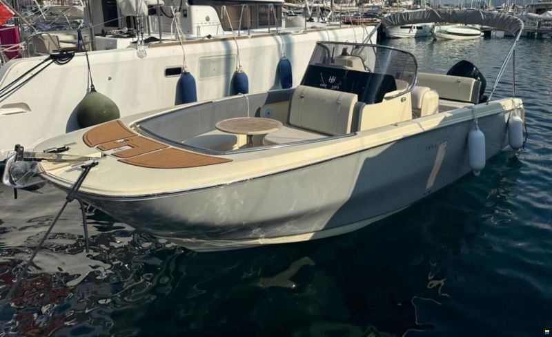 Invictus FX240