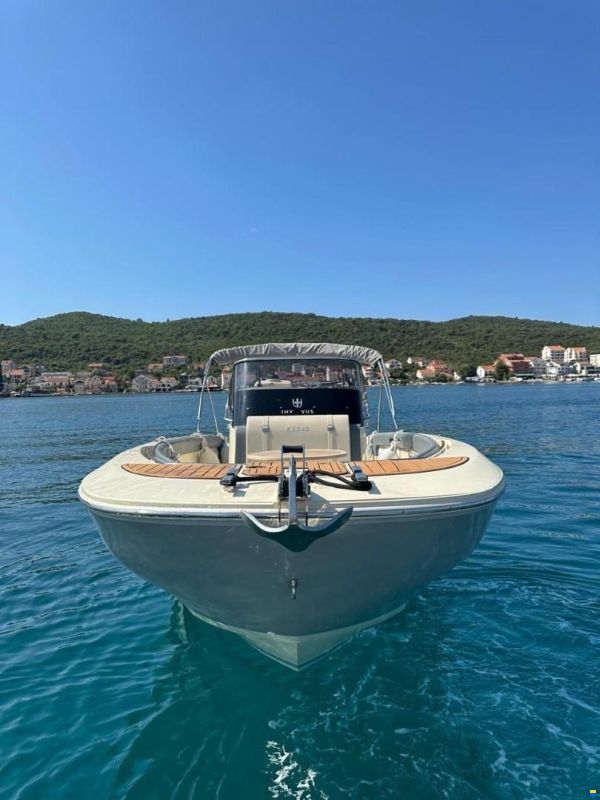 Invictus FX240