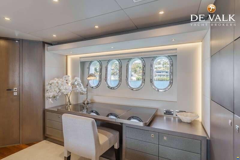 Van der Valk Continental II 23M