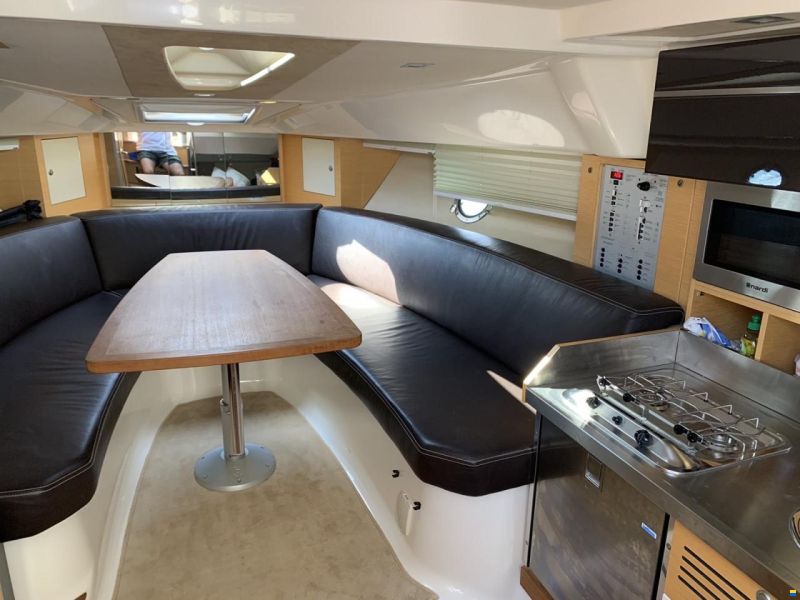 Cranchi Endurance 33