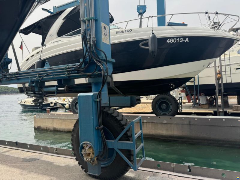 Chaparral 270 Signature