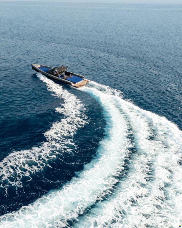 Wally Tender 45