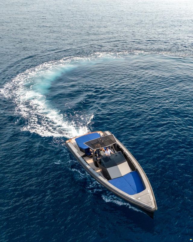 Wally Tender 45