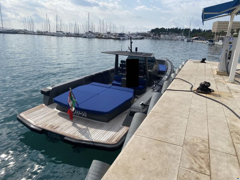 Wally Tender 45