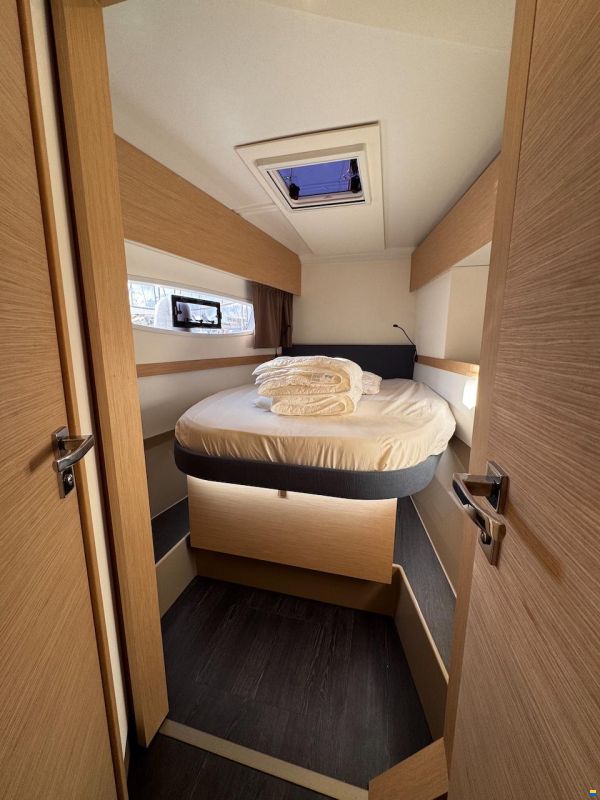 Fountaine Pajot Astrea 42